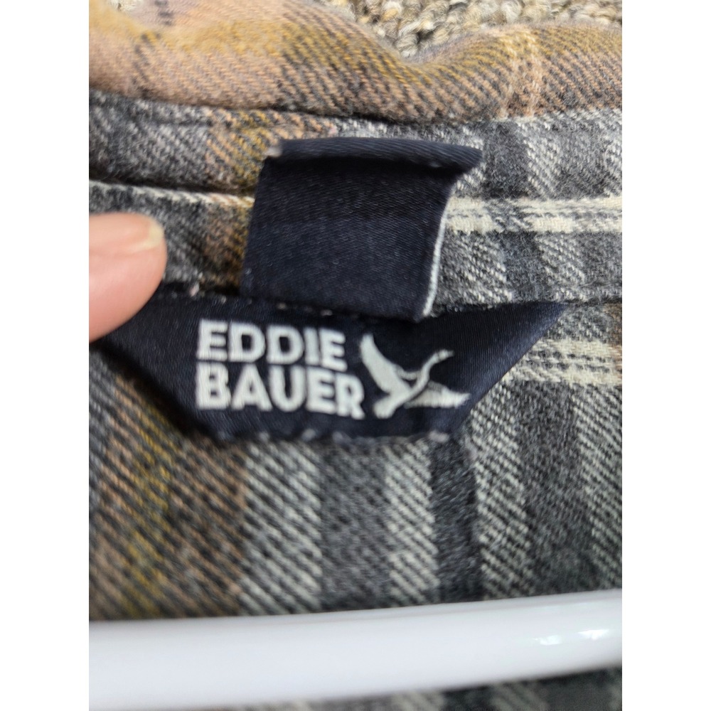 Eddie Bauer Flannel Shirt Mens XL Grey Tan Plaid Outdoor Hiking Western - Picture 2 of 5